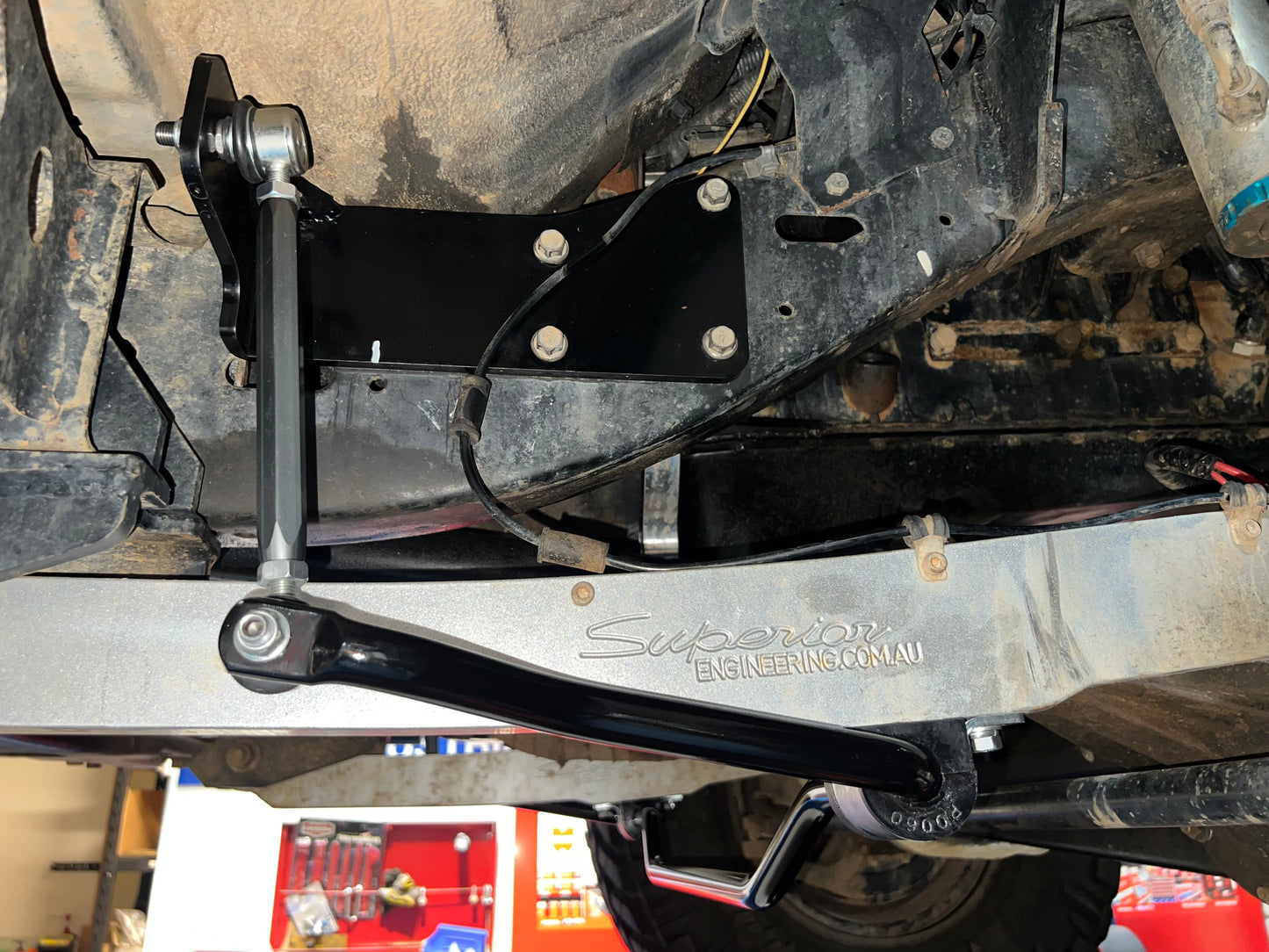 Front 27mm Long Travel Sway Bar For Nissan Patrol GU Y61 SBF148-27F