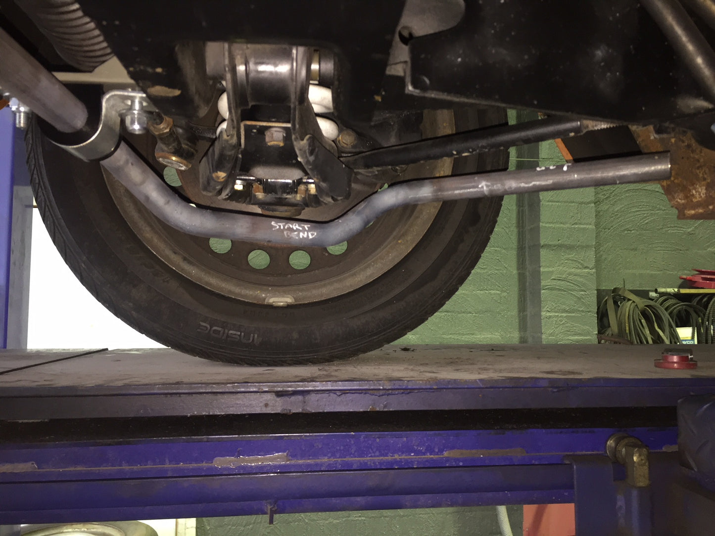 Front 24 Heavy Duty Sway Bar (Front Mount) For Torana LC LJ TA SBF87-24F